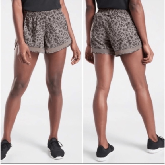 Athleta Printed Mesh Racer Run Shorts 4” Size XS - Picture 1 of 7